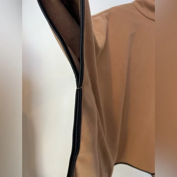 Tuckernuck Piper Poncho Funnel Neck Camel Tan Leather Trim O/S - Picture 7 of 12
